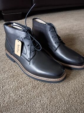 Vostey Black Leather Men's Chukka Boots with Tan Welt